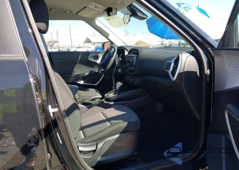 2024 Kia Soul Lx из США, поврежденный, VIN KNDJ23AU7R7233685